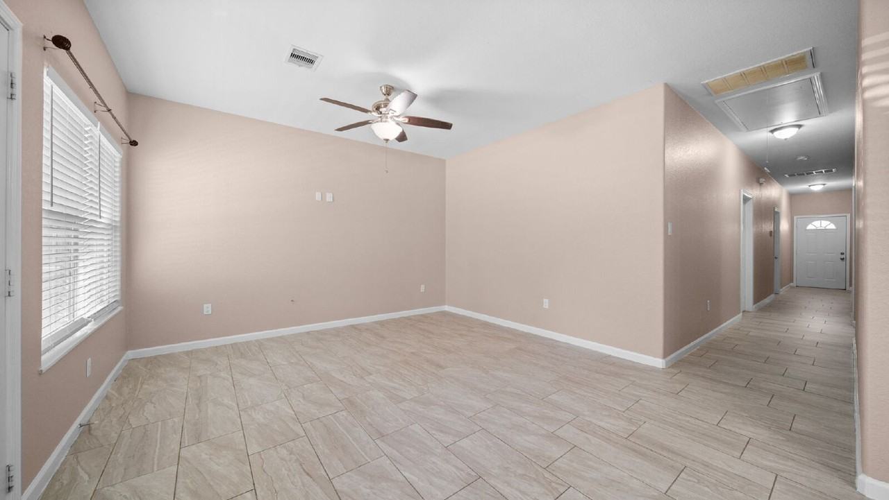 16697 E Forrestal - Photo 4 of 25