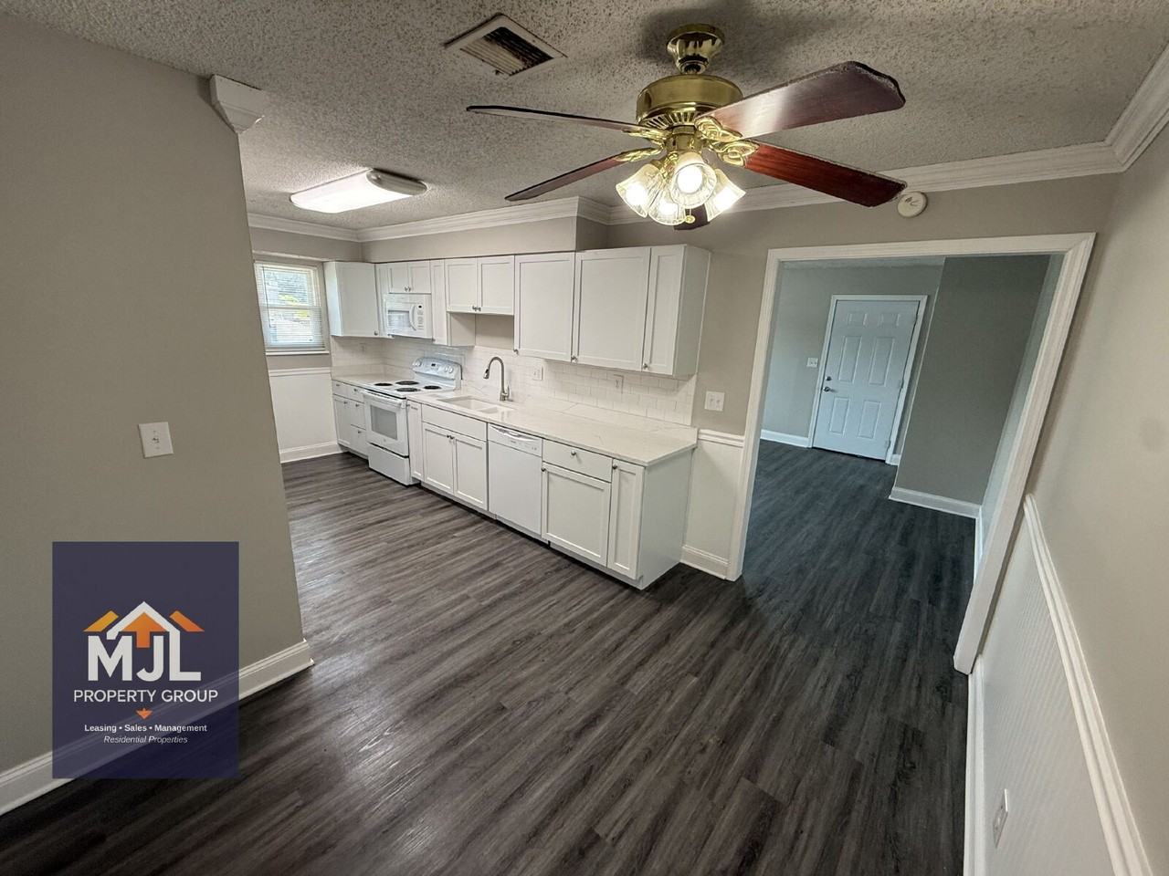 10008 Nw Player Dr Apt D - Photo 7 of 17