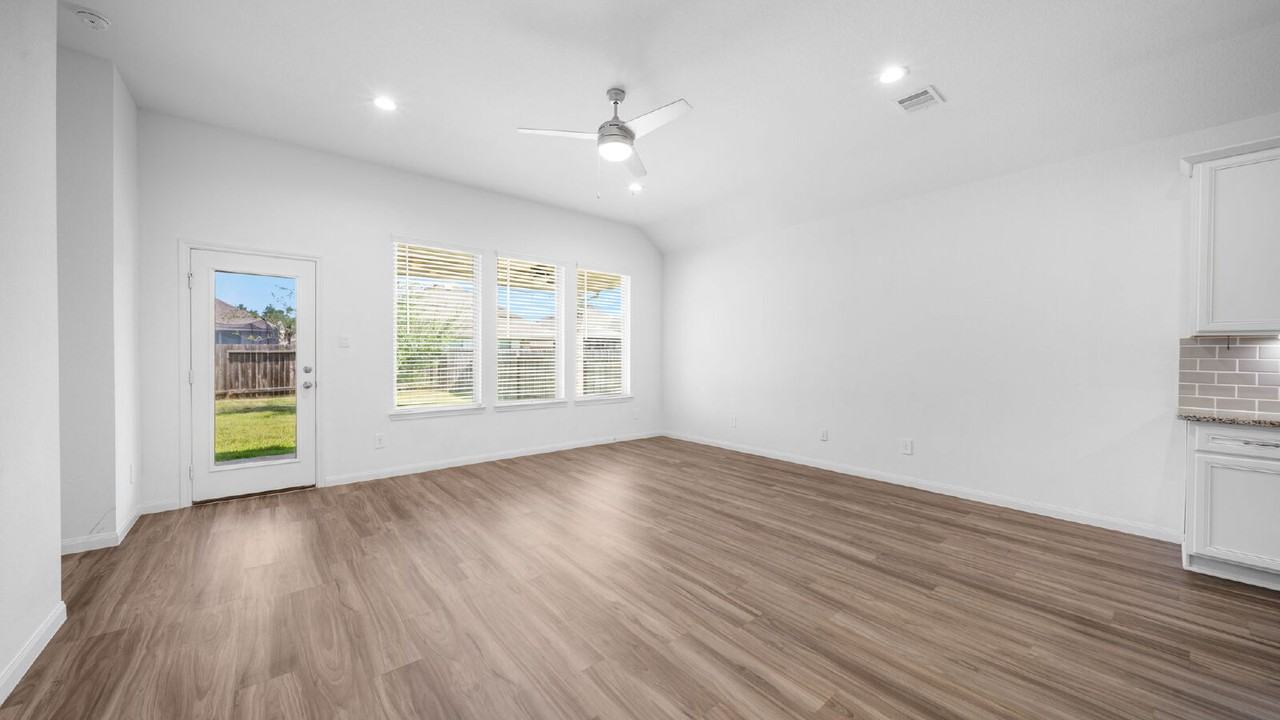1388 Grays Gully Dr - Photo 7 of 20