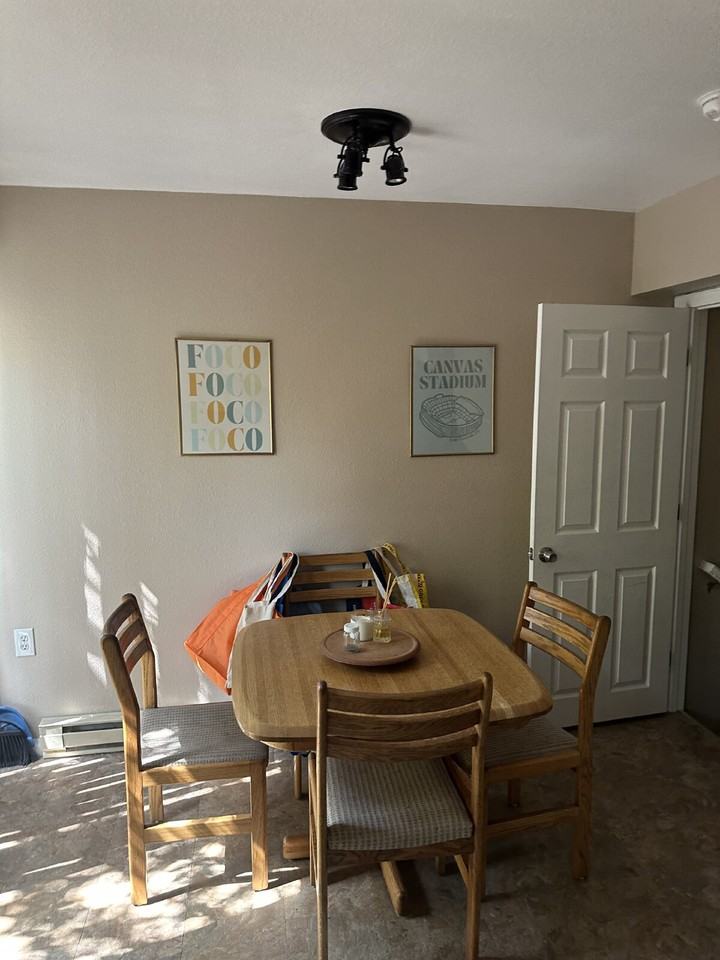 1700 Erin Ct Apt B - Photo 5 of 13