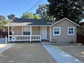 1243 Bond St - Photo 1 of 1