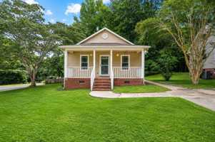 featured image of 115 Webbs Mill Dr
