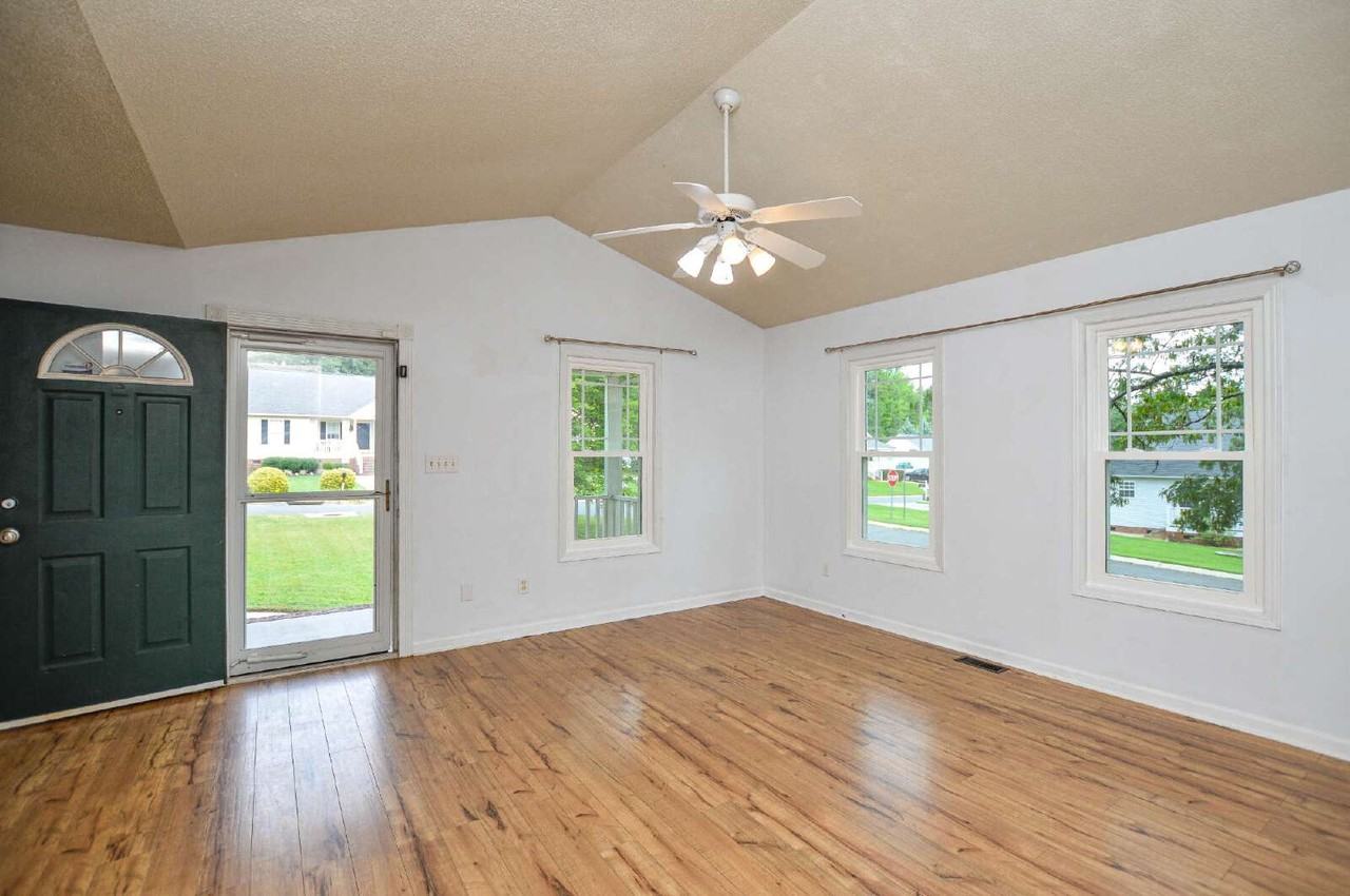 115 Webbs Mill Dr - Photo 6 of 28