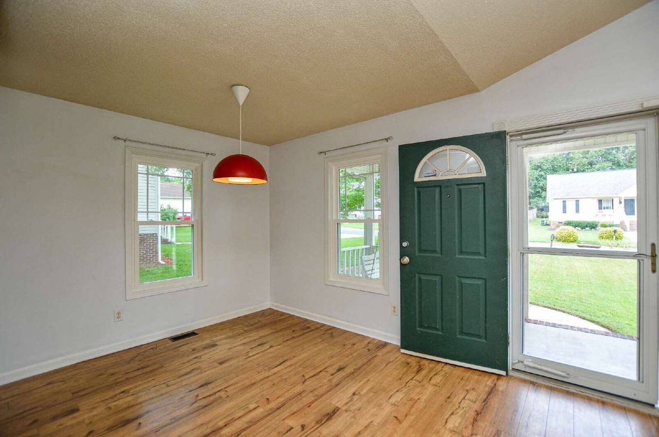 115 Webbs Mill Dr - Photo 7 of 28