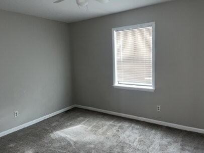 799 Donnell Blvd - Photo 5 of 7