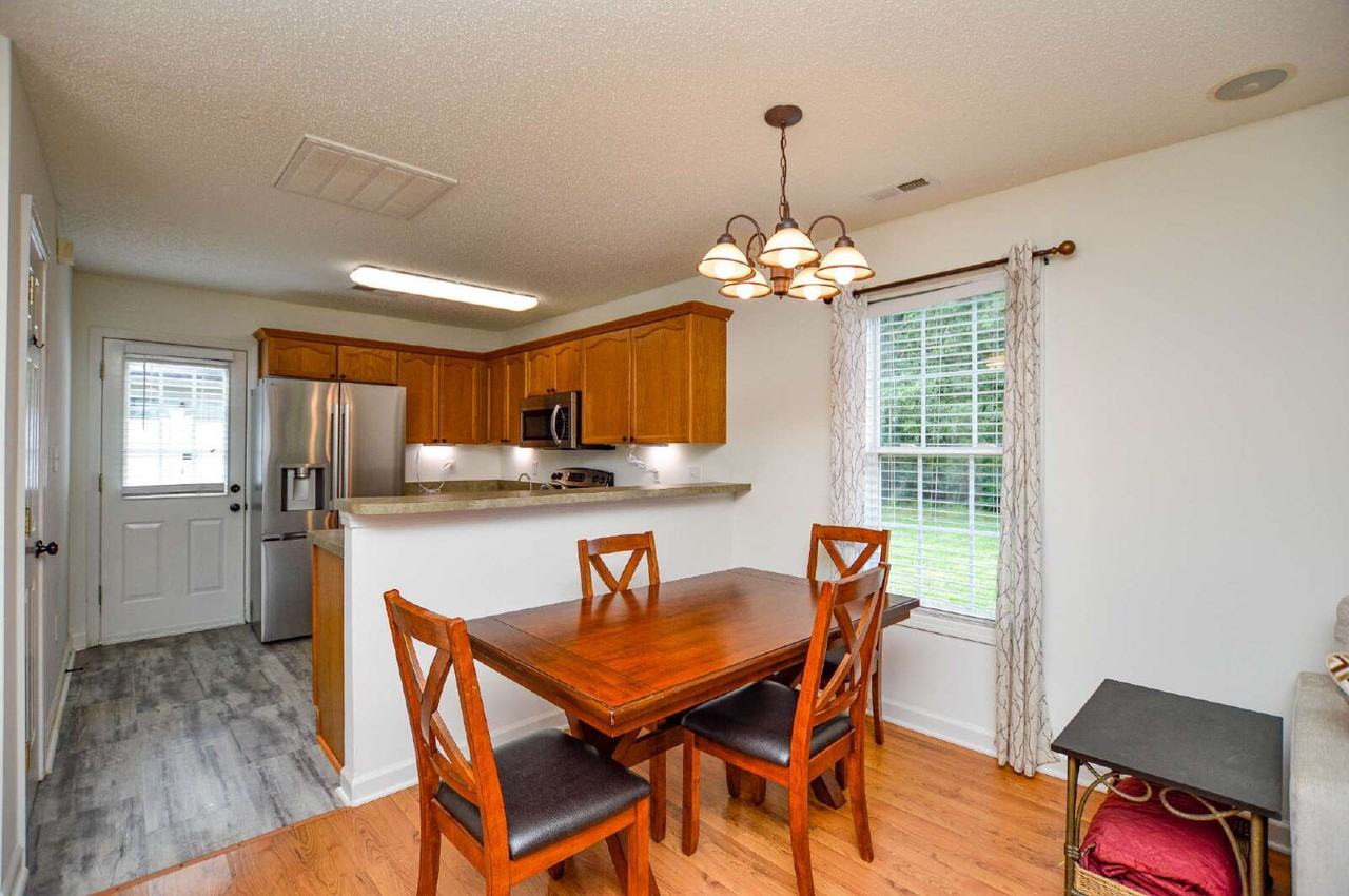 3219 Cottage Rose Ln - Photo 4 of 25