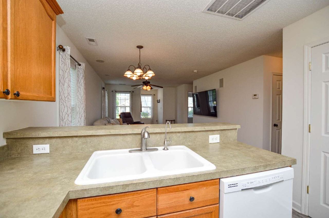 3219 Cottage Rose Ln - Photo 7 of 25