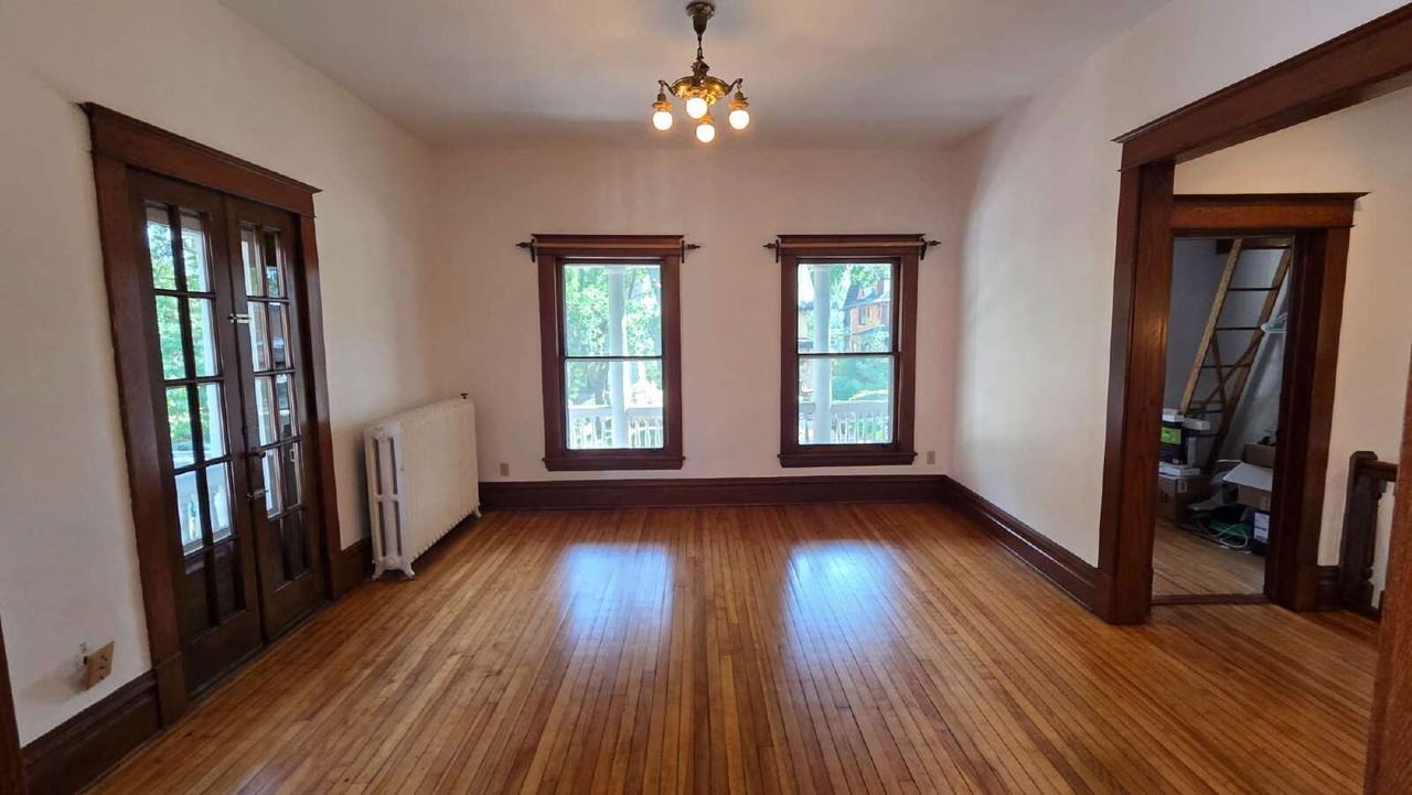699 Lincoln Ave #B - Photo 4 of 20
