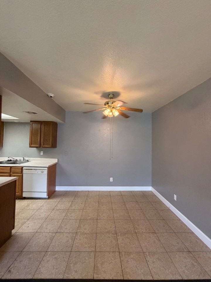 116 Fritts Way - Photo 4 of 21