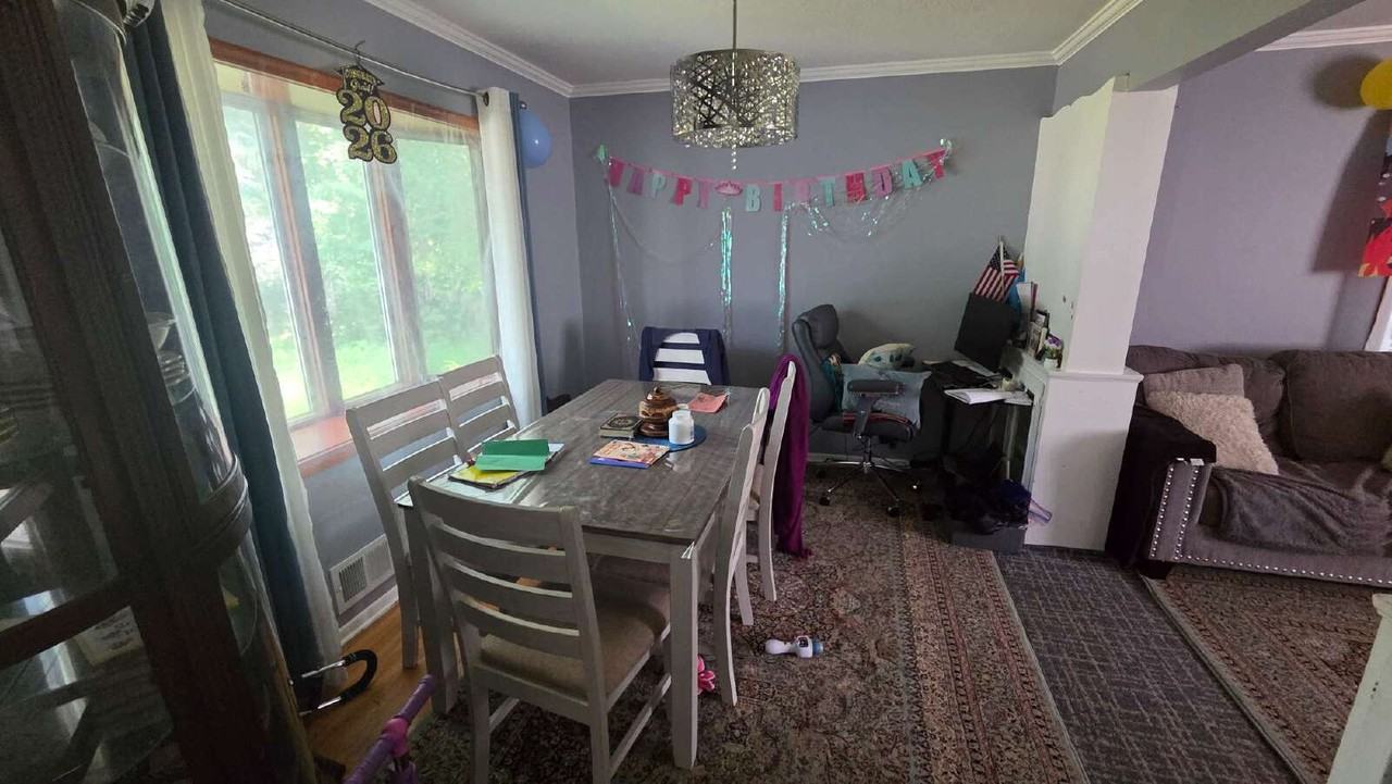 1469 Gardena Ave Ne - Photo 2 of 16