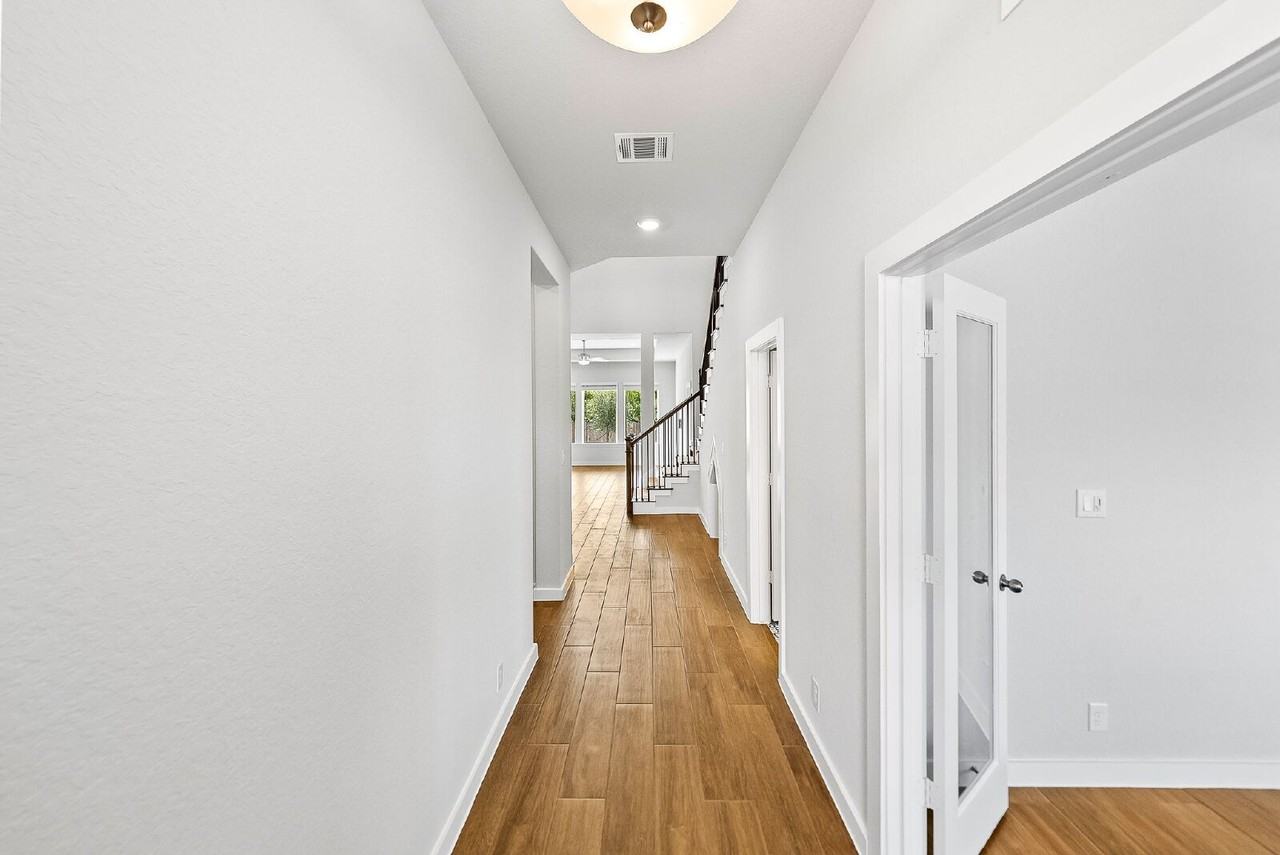 10514 Merrick Run - Photo 7 of 50