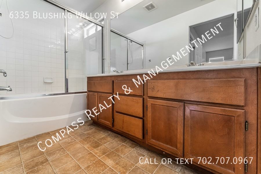 6335 Blushing Willow St - Photo 7 of 19