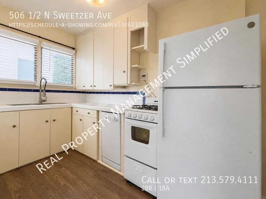 506 1/2 N Sweetzer Ave - Photo 2 of 10