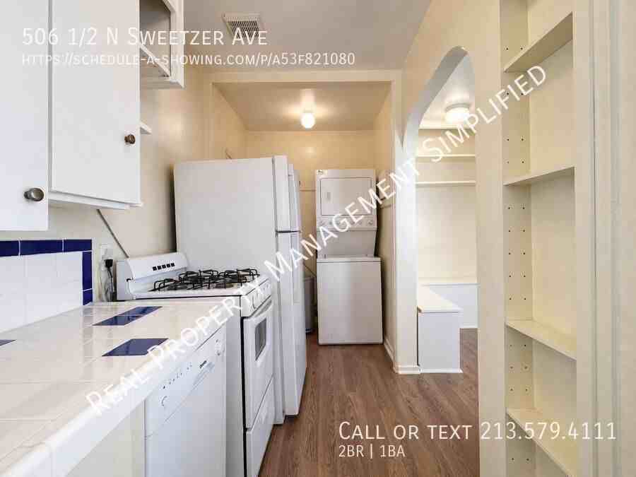 506 1/2 N Sweetzer Ave - Photo 3 of 10