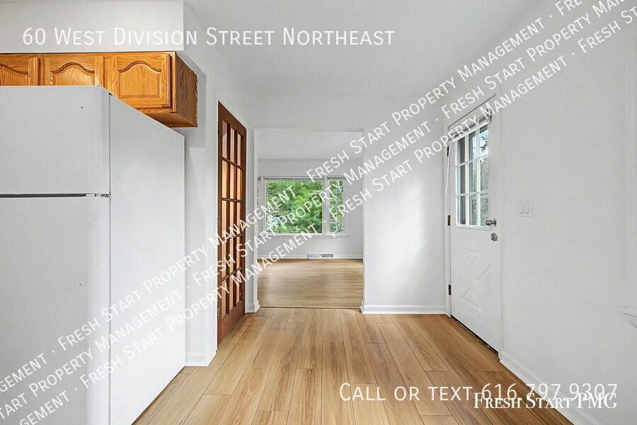60 W Division St Ne - Photo 4 of 27