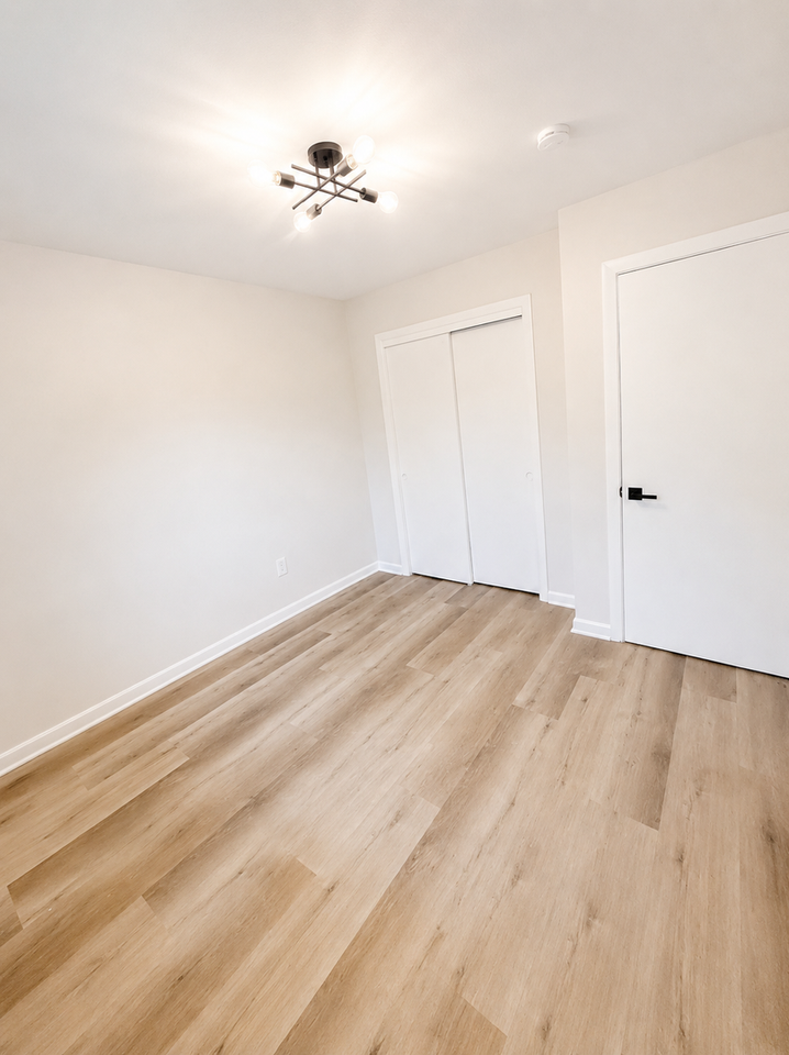 531 Moosup Pond Rd #D - Photo 5 of 9