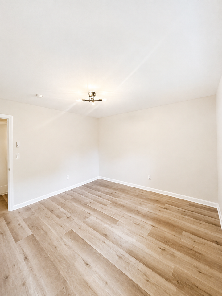 531 Moosup Pond Rd #D - Photo 6 of 9