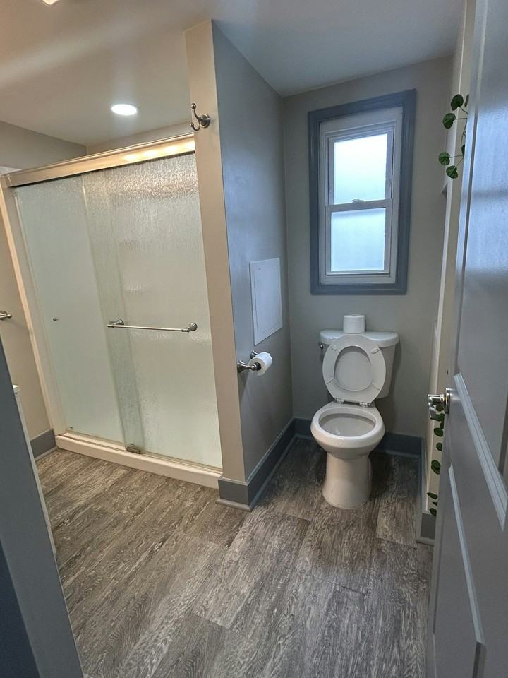 910 Lancaster Avenue, Unit 2F Rear - Photo 6 of 13