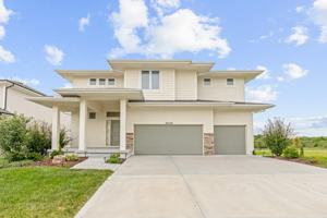 featured image of 18228 Earnshaw St