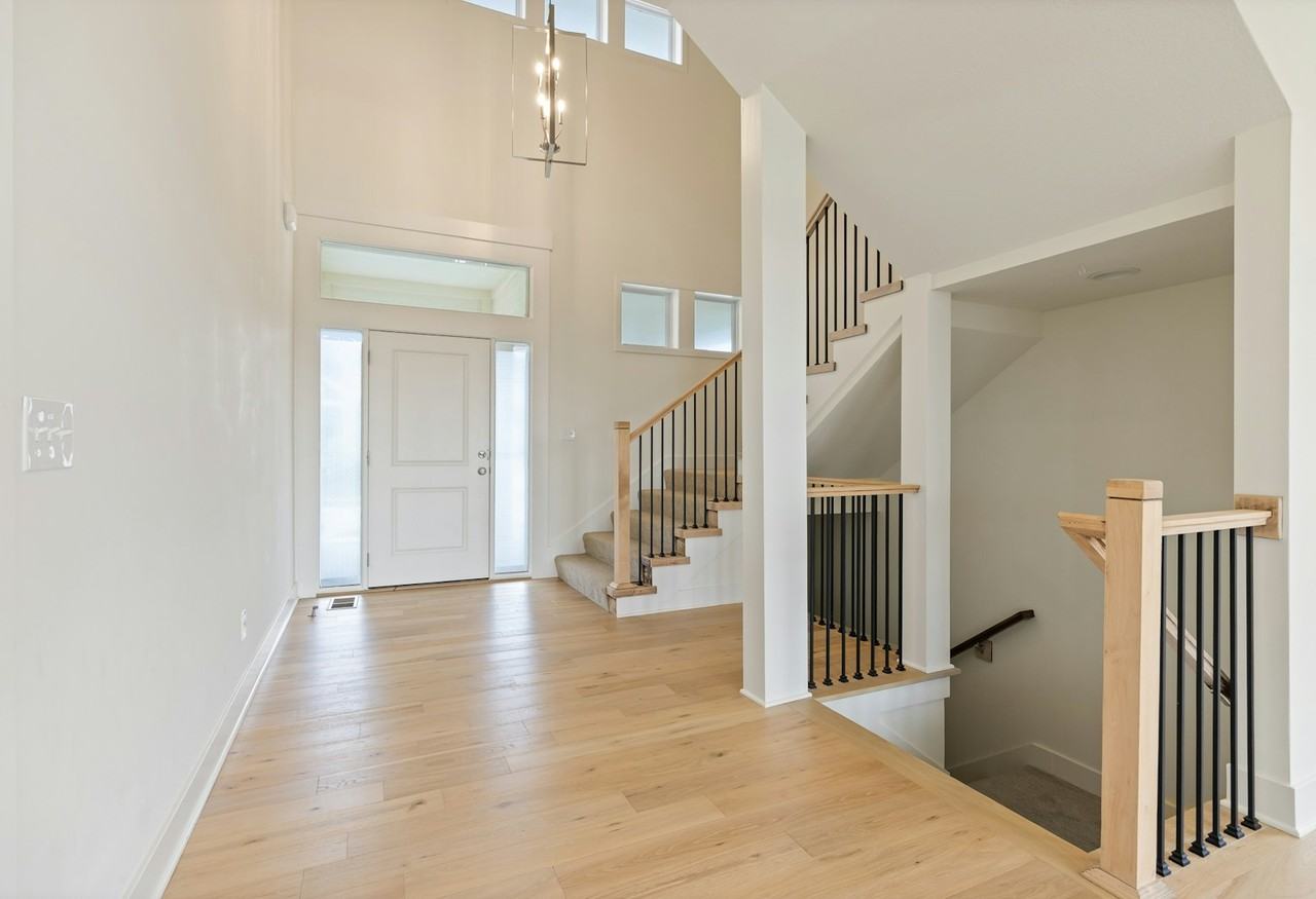 18228 Earnshaw St - Photo 4 of 31