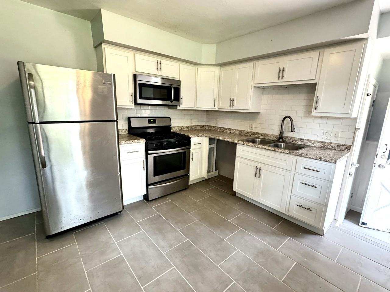 3564 Norman Avenue - Photo 2 of 31