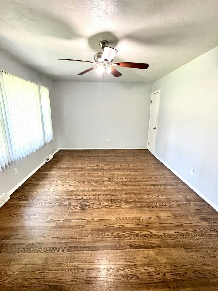 3564 Norman Avenue - Photo 7 of 31
