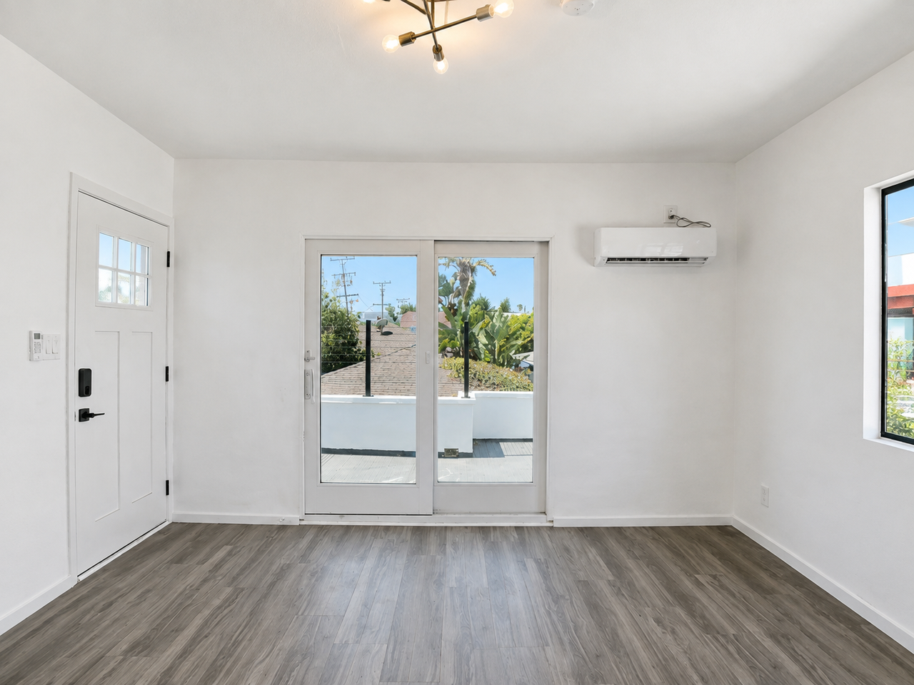 1147 24th Street, Unit B - Photo 2 of 40