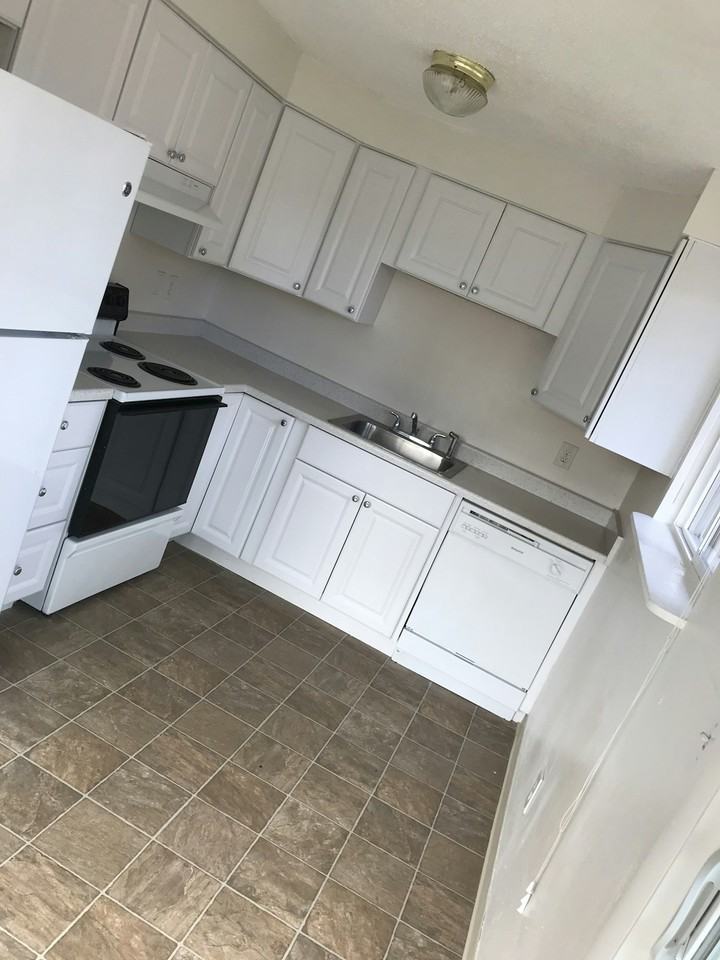 9623 Southeast Knight Street, Unit 9625 - Photo 7 of 10