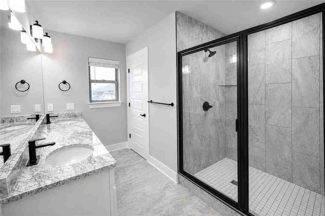 4203 Sw Pawhuska St - Photo 5 of 10