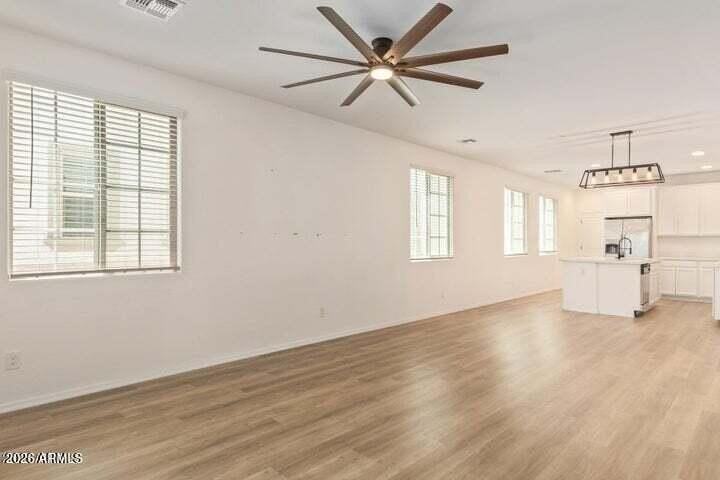 1635 E Dogwood Ln - Photo 5 of 36