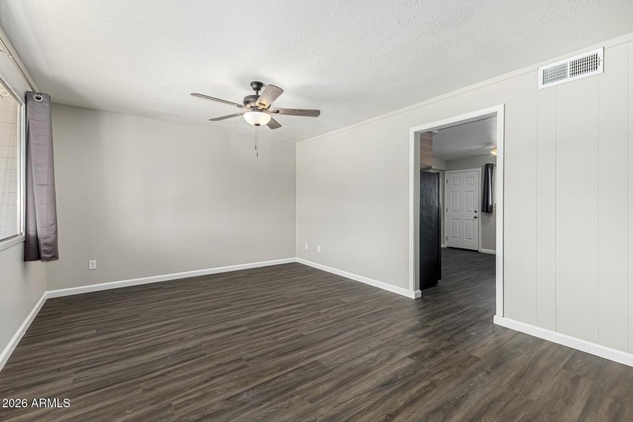 803 N Park Ave #803 - Photo 5 of 27