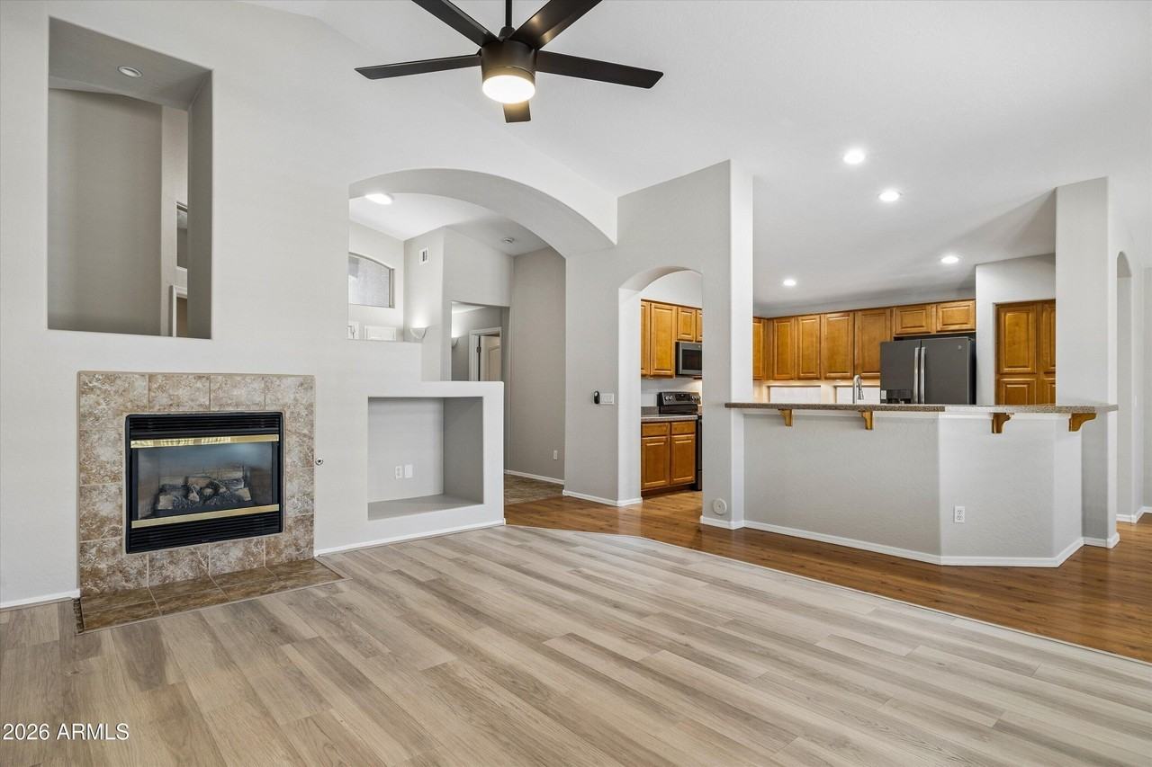 4510 E Thorn Tree Dr - Photo 5 of 46