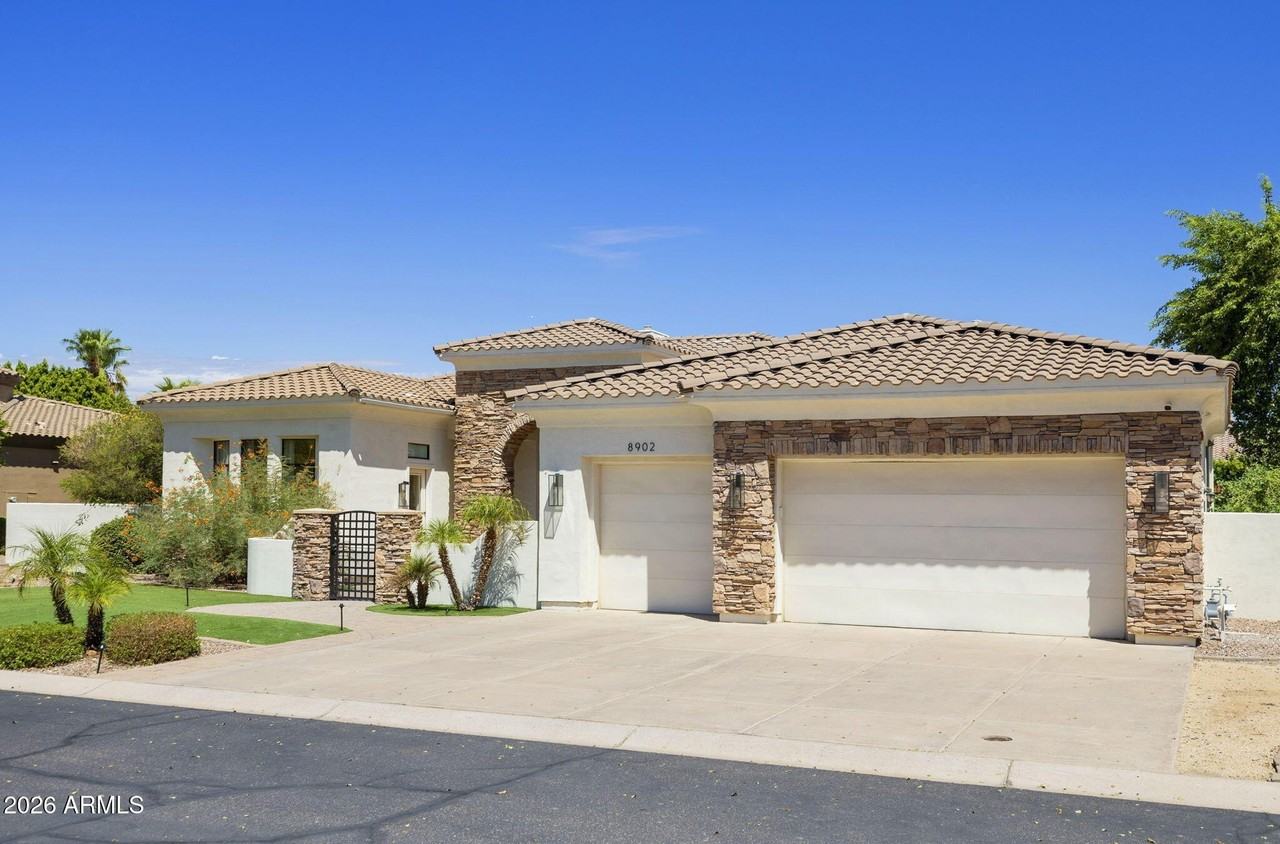8902 E Ann Way - Photo 4 of 50
