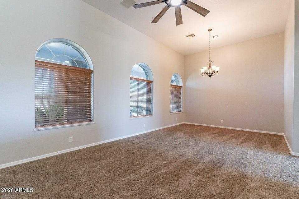 2607 E Melrose St - Photo 5 of 50