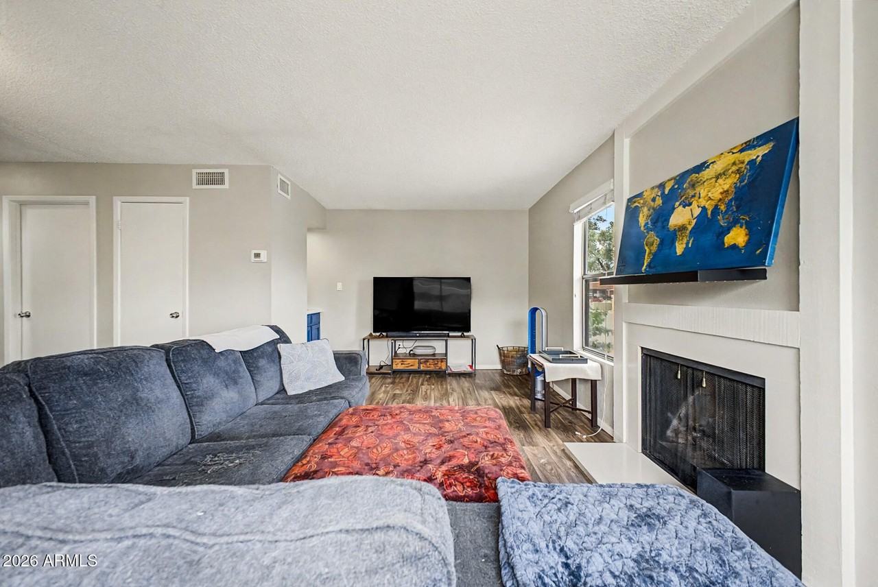 2121 S Pennington #2 - Photo 6 of 29