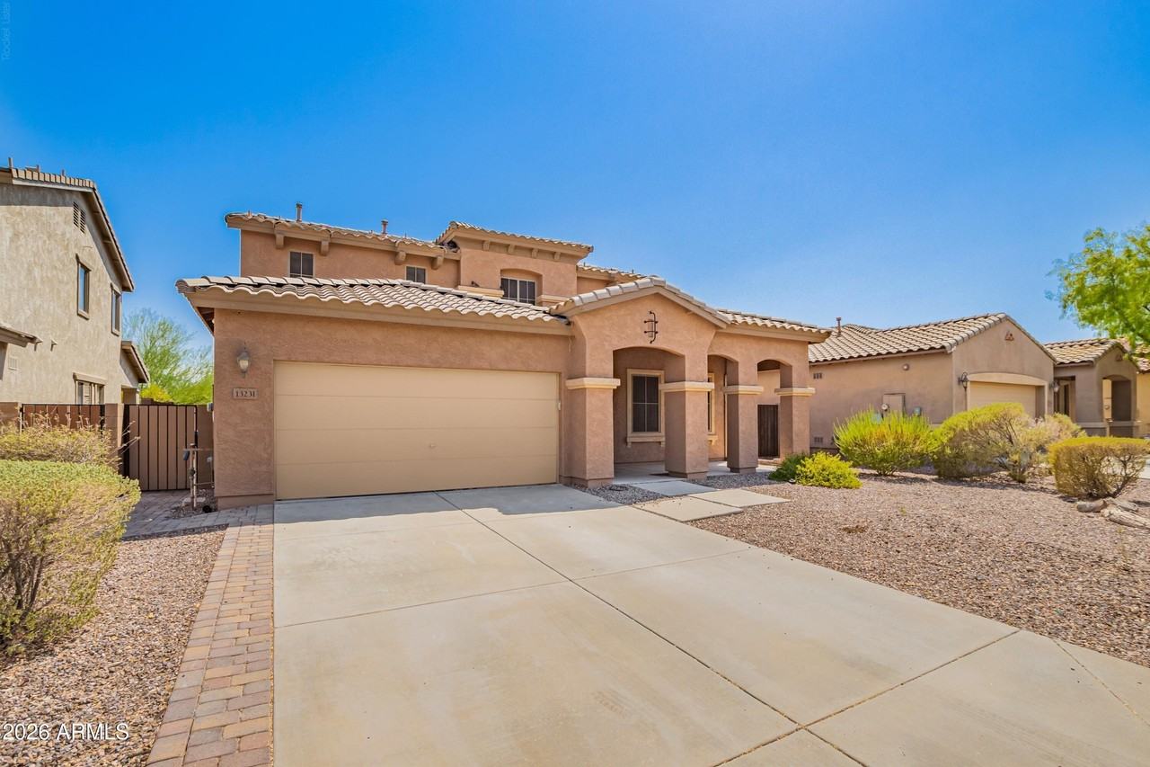 13231 W Creosote Dr - Photo 4 of 49