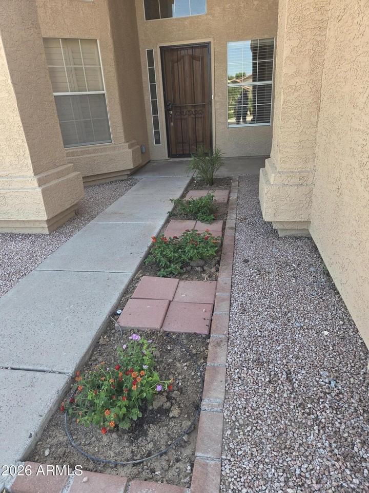 1167 W Lisa Ln - Photo 2 of 42