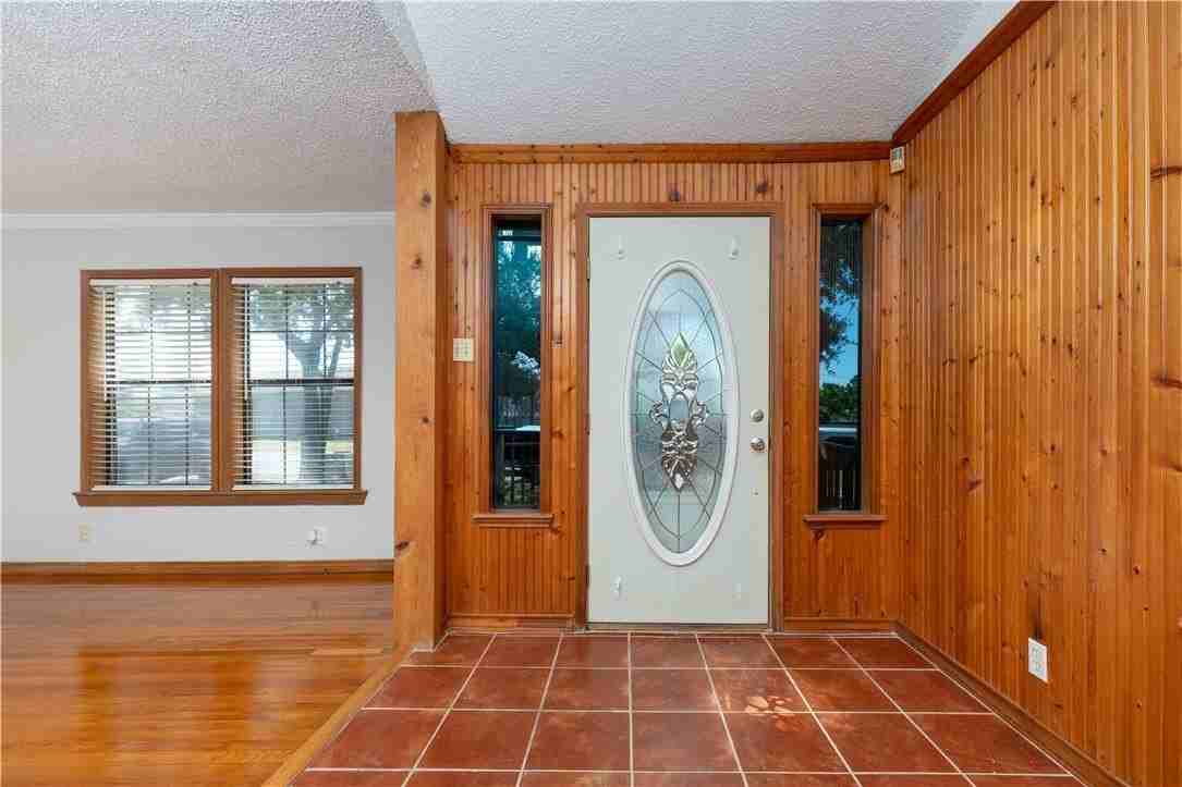 1050 Dorthy Dr - Photo 3 of 18