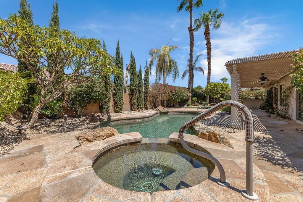79886 Dandelion Dr - Photo 2 of 50