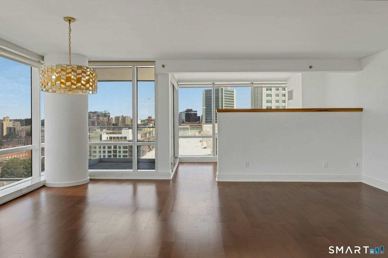 1 Broad St #11E - Photo 6 of 32