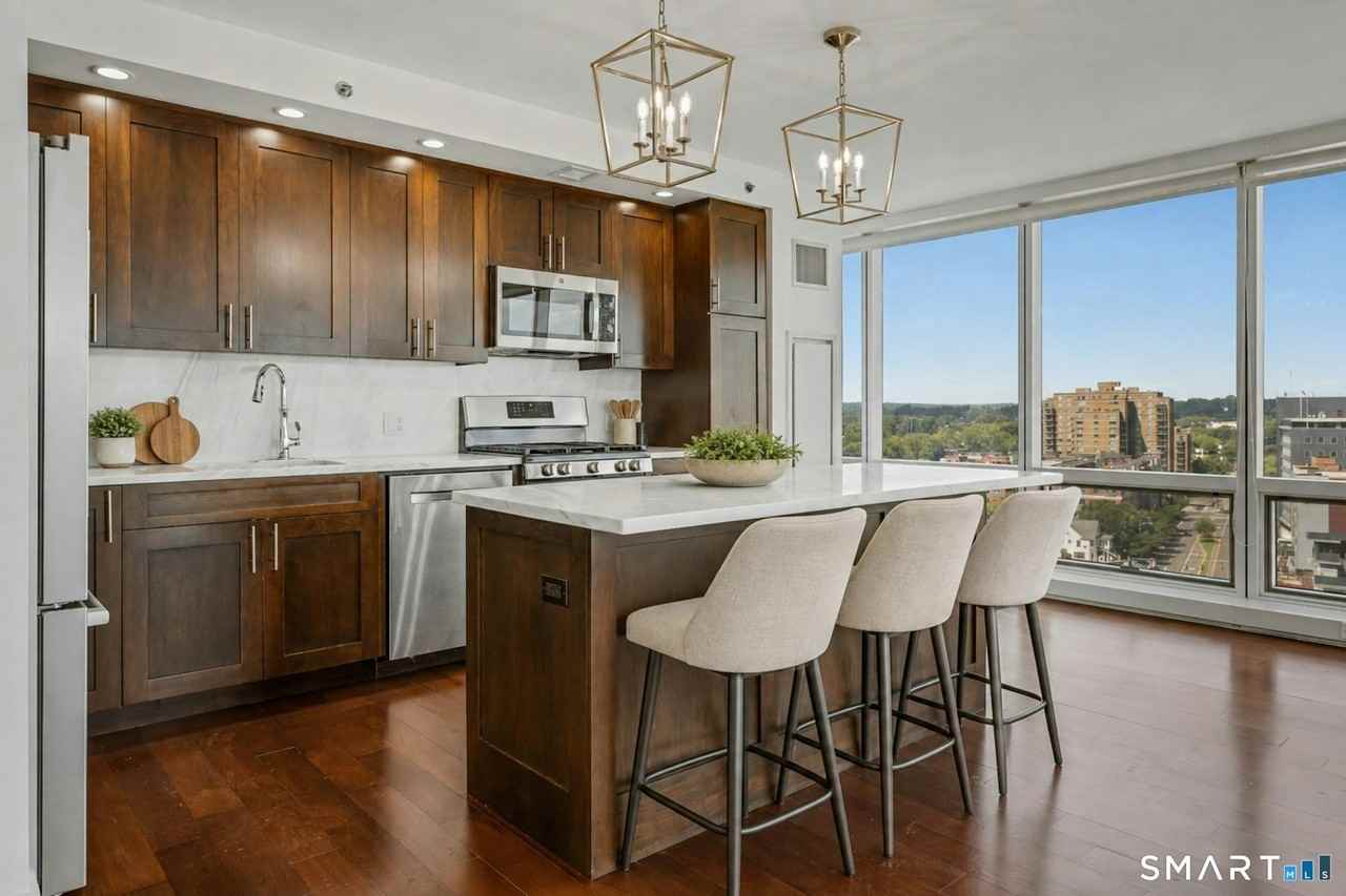 1 Broad St #11E - Photo 7 of 32