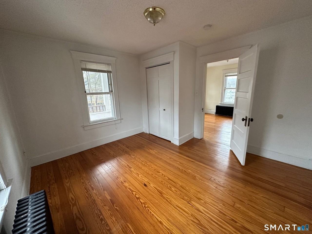 22 Donahue Pl - Photo 3 of 8