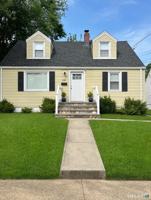 featured image of 236 Goldenrod Ave
