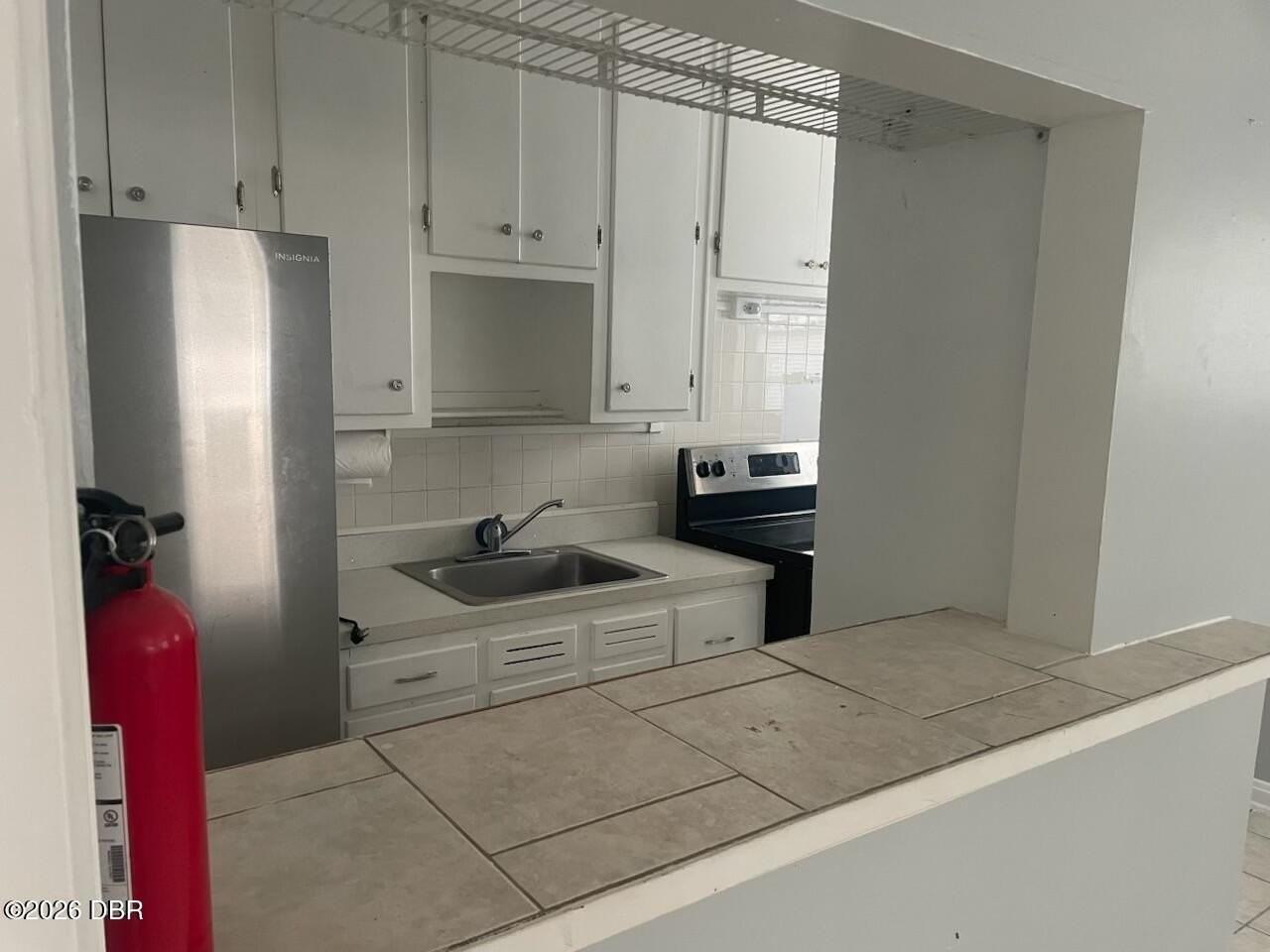 10 Cypress Cir #A - Photo 3 of 8