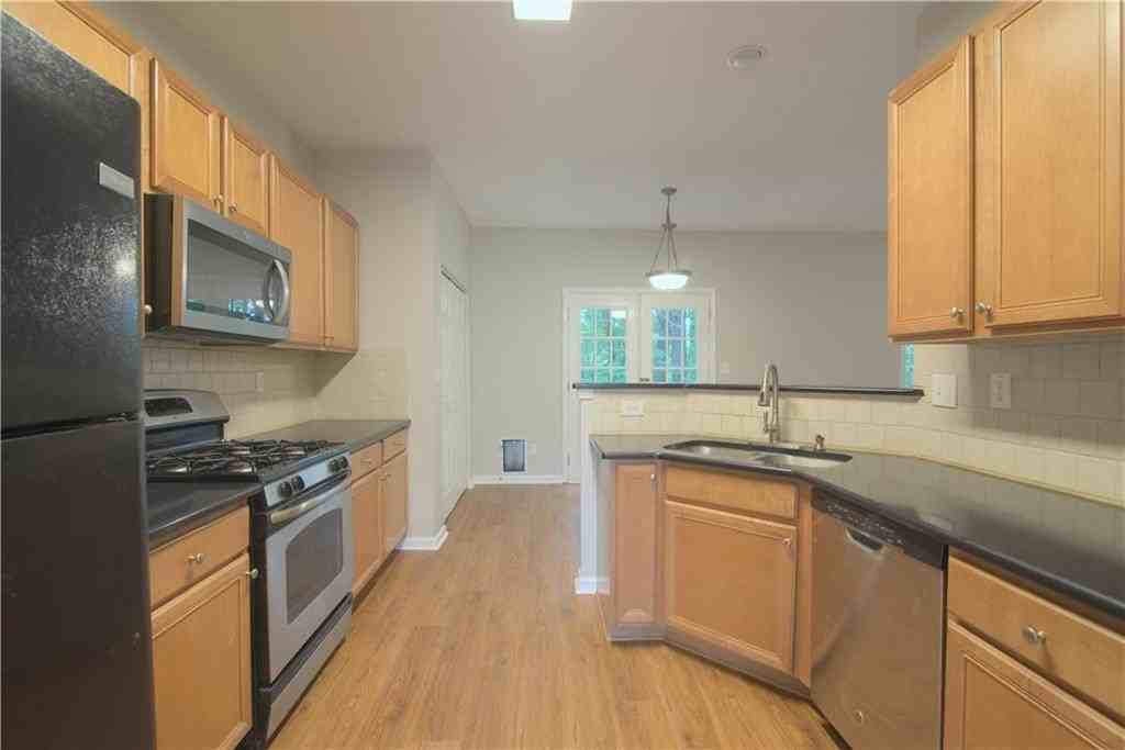 2013 Ridgestone Lndg Sw - Photo 7 of 26