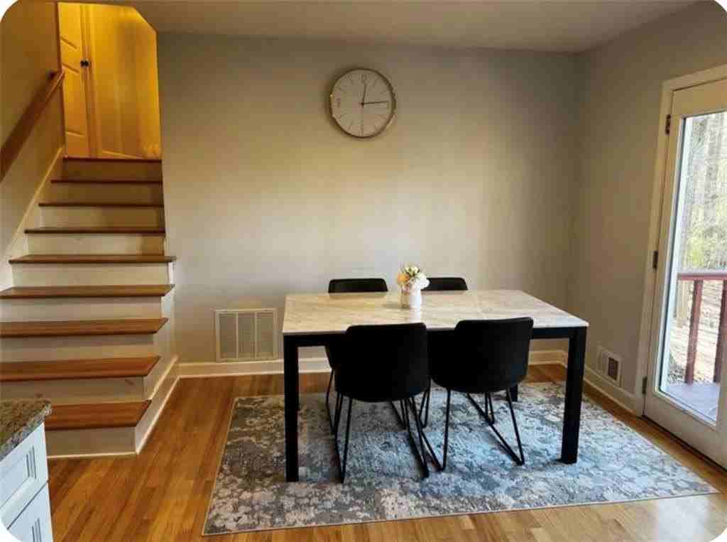 1590 Woodcreek Dr - Photo 2 of 15