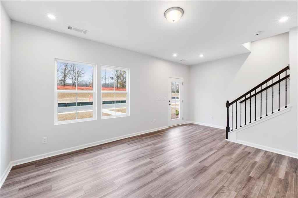 909 Colton Dr - Photo 2 of 19