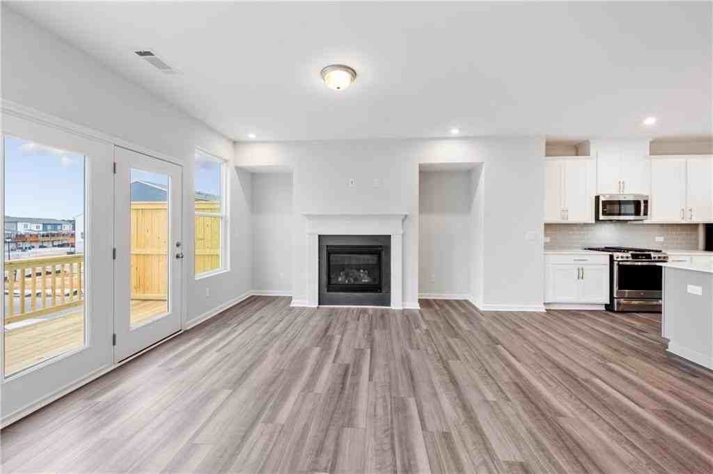 909 Colton Dr - Photo 7 of 19