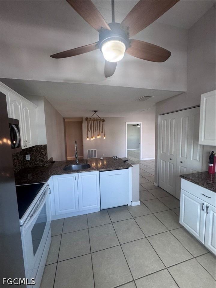 3421 Winkler Ave #402 - Photo 5 of 13