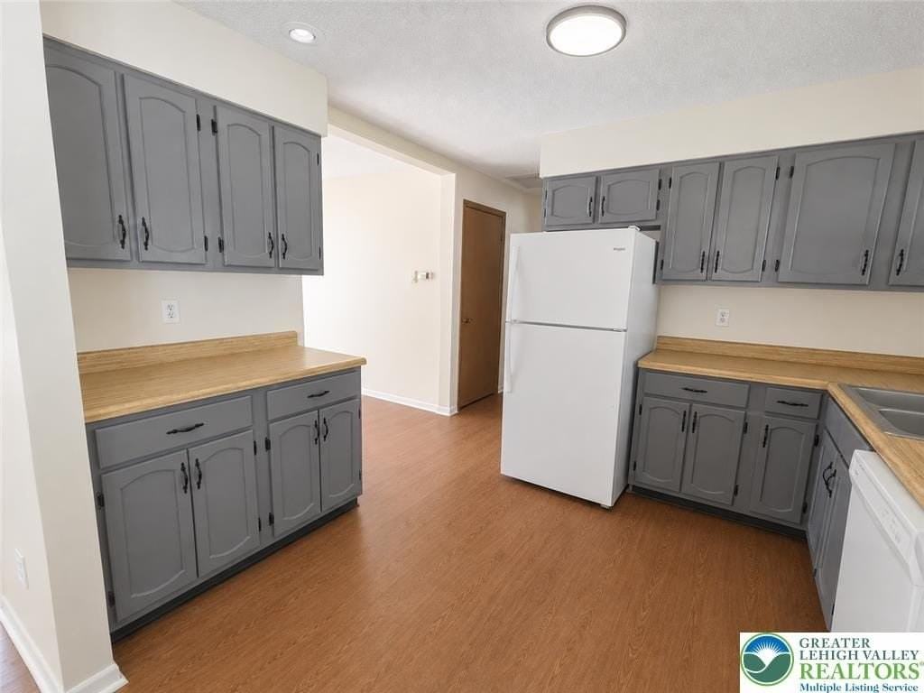 1495 Koch Rd - Photo 2 of 10